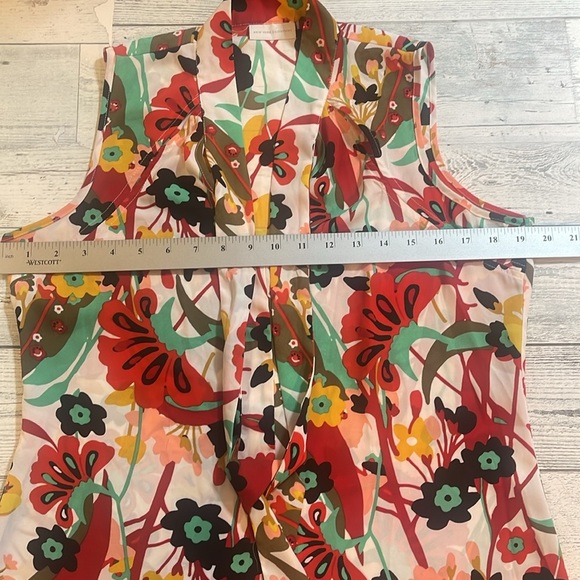New York & Company Tie at Neck Floral Sleeveless Blouse Small - Picture 8 of 11